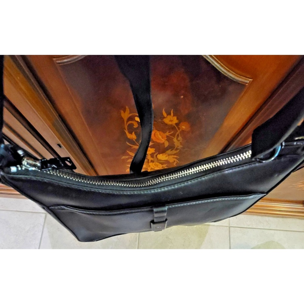 DKNY Black SETH leather shoulder bag NWT ext pocket mag close inside zip pocket - Picture 3 of 13